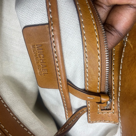 Michael Kors Vintage Tan Leather Satchel shoulder bag - Picture 6 of 11